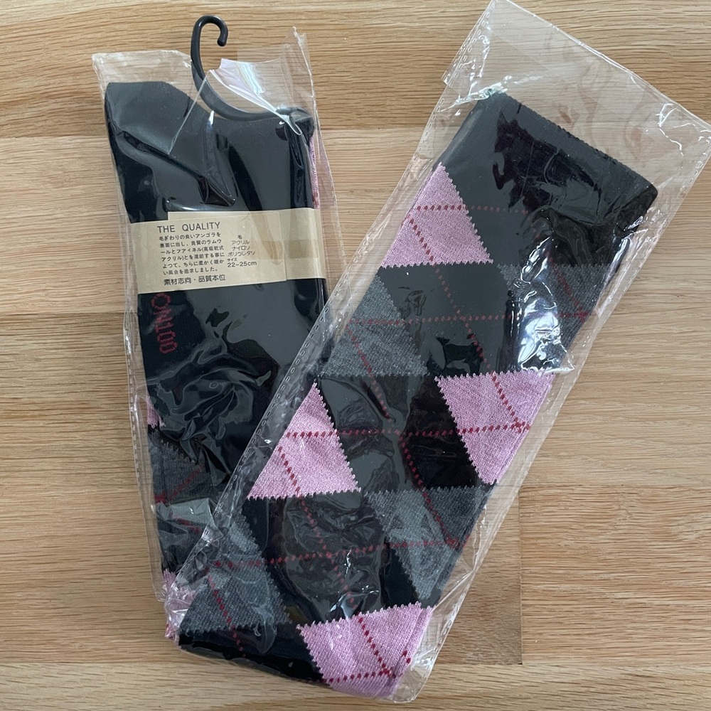 Argyle knee socks, pink, gray, black